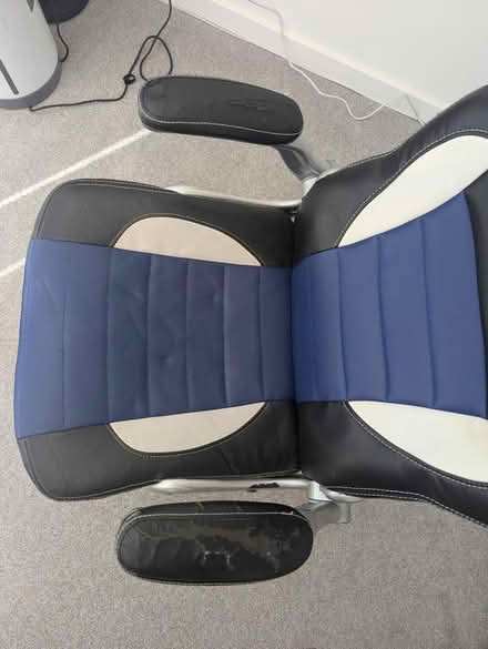 Photo of free Desk chair (CV6) #2