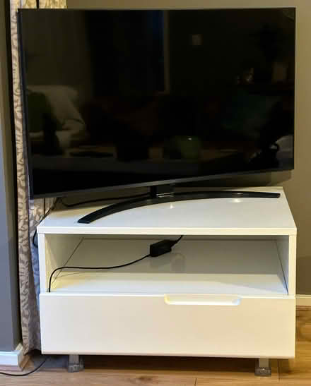 Photo of free White gloss sideboard and tv unit (Wixams MK42) #2