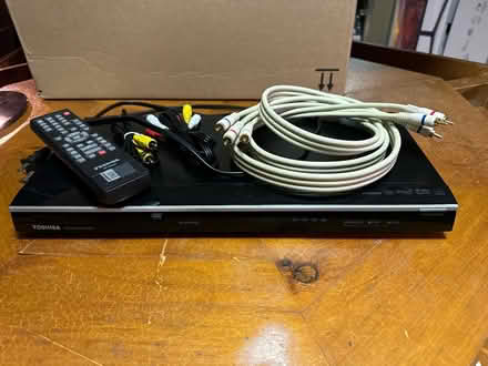 Photo of free Toshiba DVD player (West Beverly Hills) #2