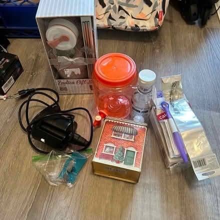 Photo of free misc items (Belleville) #1