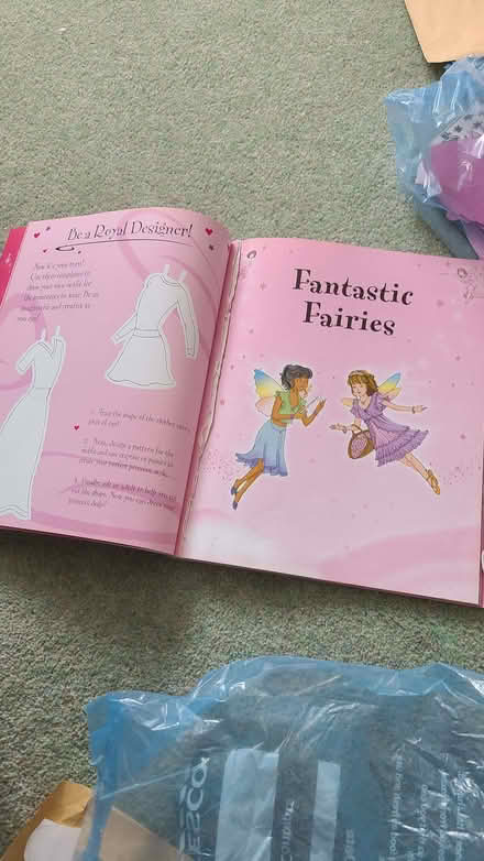 Photo of free large selection of paper dolls for play (Woodley RG5) #3