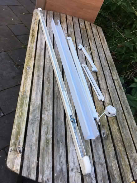 Photo of free Florescent Light Fixings / Tubes (Torquay) #1