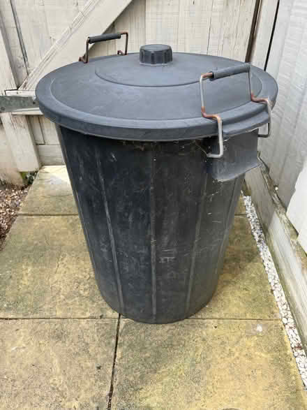 Photo of free Garden Dustbin with Lid (St. Marys Island ME4) #1