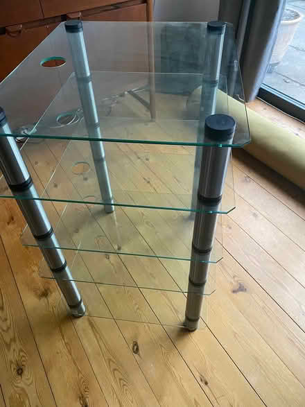 Photo of free Glass HiFi shelves (Central Fordingbridge (SP6)) #2