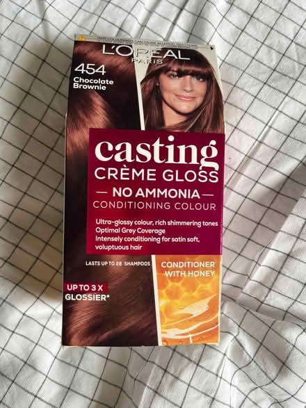 Photo of free L’Oreal chocolate brown hair dye (Walthamstow village) #1
