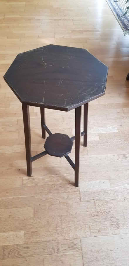 Photo of free Small side table (HP10 penn) #1
