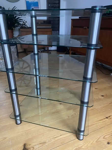 Photo of free Glass HiFi shelves (Central Fordingbridge (SP6)) #3