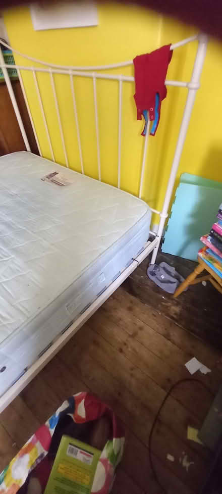 Photo of free 4ft6in metal frame bed mattress to (SG6) #3