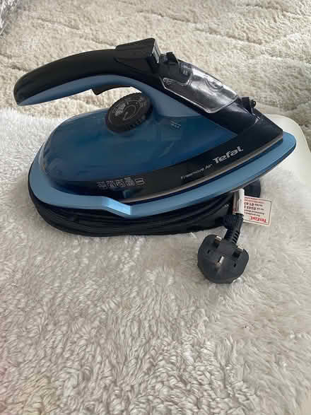 Photo of free Cordless Tefal Freemove Air iron (Orpington) #1