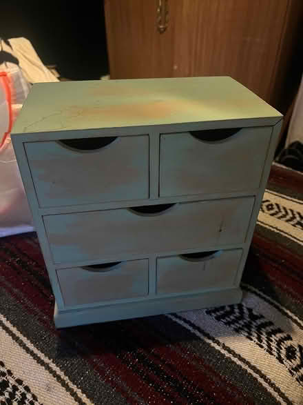 Photo of free Small set of draws (Gleedless (Gleedless (S12)) #1