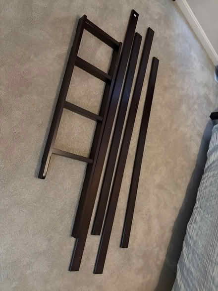 Photo of free Bunk or twin beds (Warrenton, VA) #3