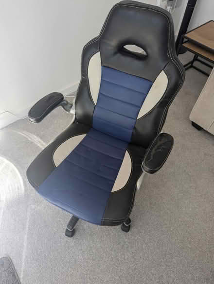 Photo of free Desk chair (CV6) #1