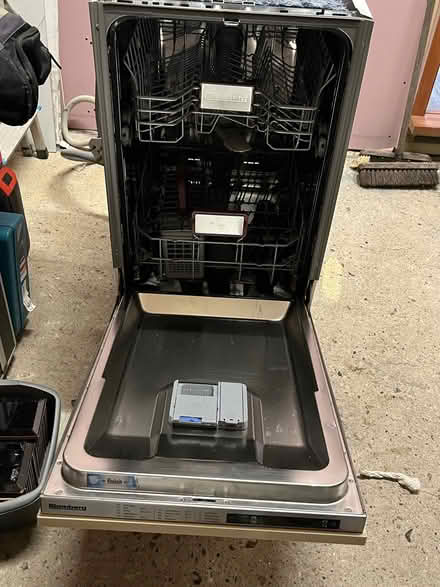 Photo of free Blomberg fitted dishwasher (North Ascot SL5) #2