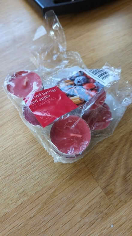 Photo of free Wax melts (Emneth) #2