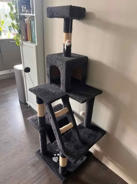 Photo of free Preloved large cat tower (Tulse Hill, SE21) #2