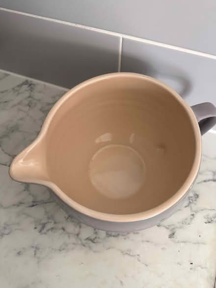 Photo of free Le Creuset Mixing Jug - Grey (B5) #3