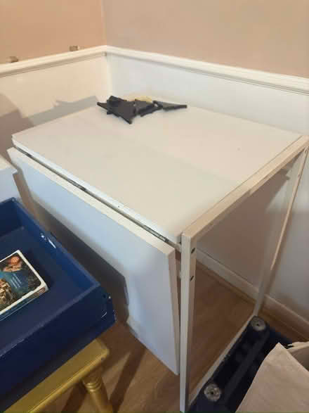 Photo of free Desk and chair (E18) #1