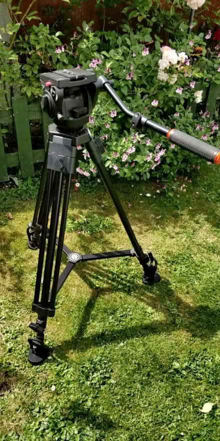 Photo of free Heavy duty camera tripod (BS22 (BS22 (Worle)) #1