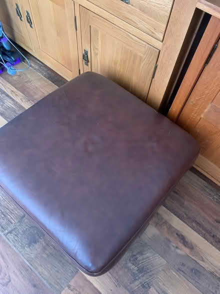Photo of free leather poffee with storage (SS15 laindon) #2