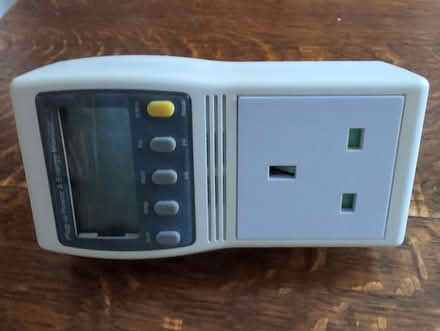 Photo of free Box of (working) electrical and electronic equipment (Lampton TW3) #3