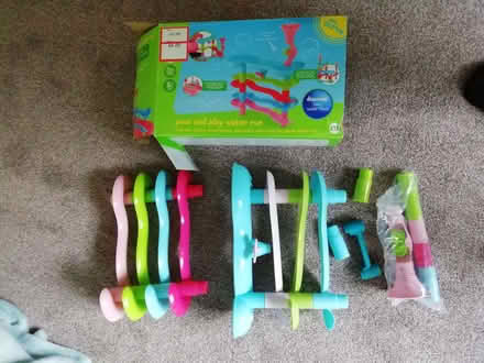 Photo of free ELC Pour and Play Water Run (Scriven HG5) #2