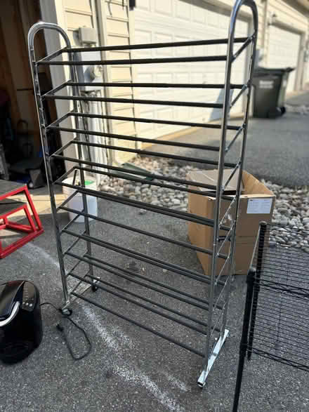 Photo of free Items to gift (Deerwood Rd & Deerwood Dr) #1