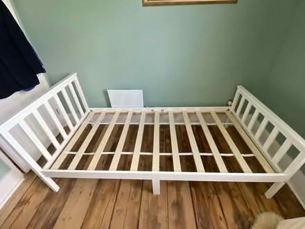 Photo of free Single bed (Oval) #3