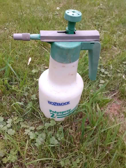 Photo of free Garden spraying pump (Fairfield Park) #1