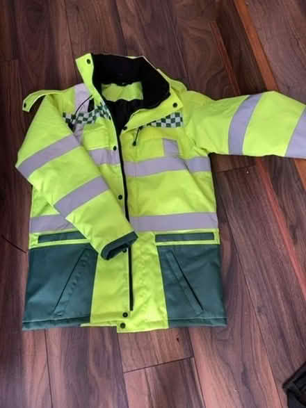 Photo of free Hi Viz Jackets (TN23) #1