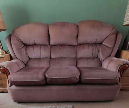 Photo of free 3 seater sofa (Barnard's Green WR14) #1