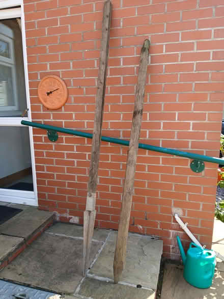 Photo of free Metpost plus one wooden post (CF5 Culverhouse cross) #1