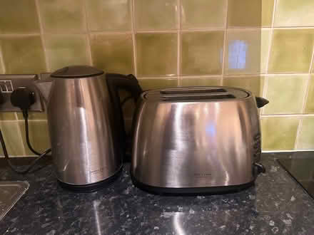 Photo of free Kettle and toaster (Charlton TW16) #1