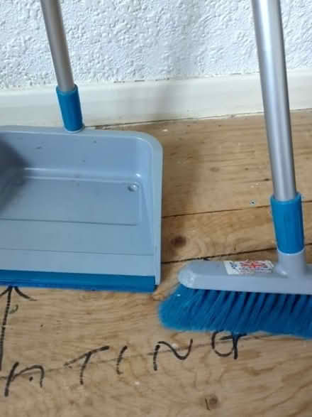 Photo of free Long handled dustpan and brush (Kendal LA9) #2