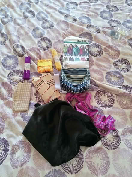 Photo of free Sewing bits and pieces (Didcot, Ladygrove, OX11) #1