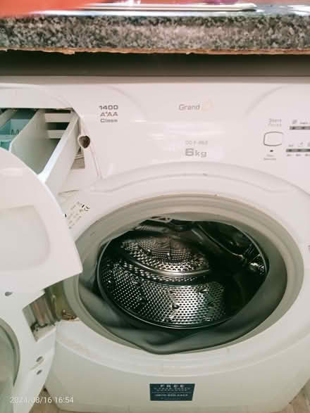 Photo of free Washing machine (Brentford Gate TW8) #2