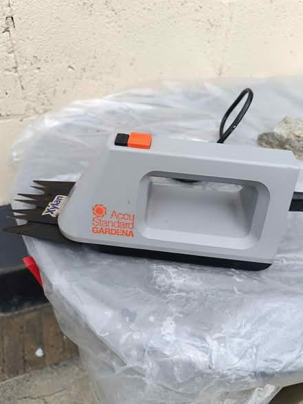 Photo of free Mini electric hedge trimmer (North Dublin Fairview/Clontarf) #1