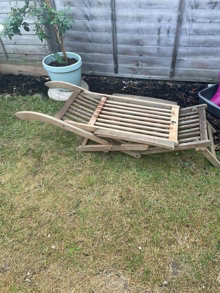 Photo of free Wooden sun lounger (Hoddesdon EN11) #3