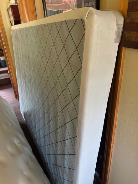 Photo of free 5 1/2” platform for Queen mattress (Finn Hill) #1