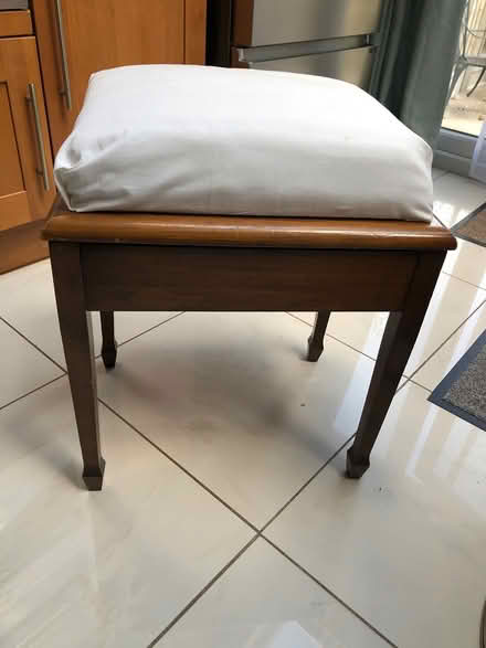 Photo of free Piano stool - needs repairs (Brentwood, CM14) #1