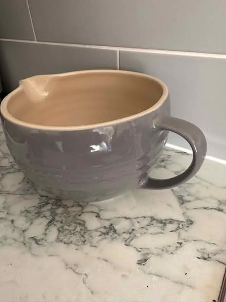 Photo of free Le Creuset Mixing Jug - Grey (B5) #2