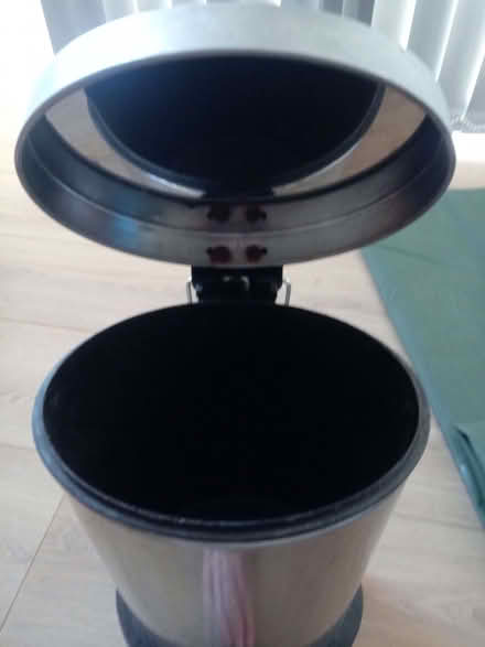 Photo of free Bathroom or kitchen metal bin a few dents but good condition (Oxford OX1) #2