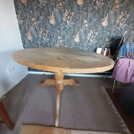 Photo of free Oval pedestal table (Cashes Green GL5) #1
