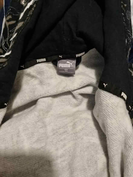 Photo of free T shirt and hoodie boys 11- 13y (SE15) #2