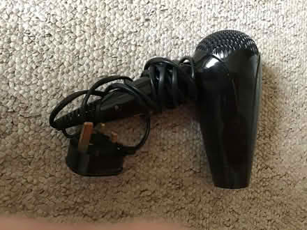 Photo of free hairdryer (Aigburth L17) #1