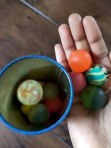 Photo of free A box of bouncy balls (Carpenders Park WD19) #2