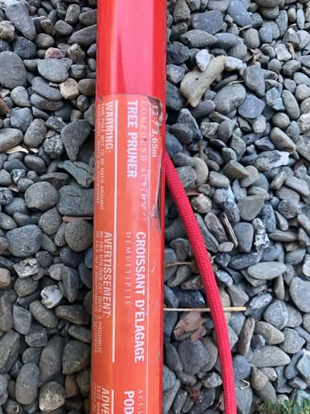 Photo of free 12’ Fiberglass Corina Tree Pruner (Downtown Mountain View) #2