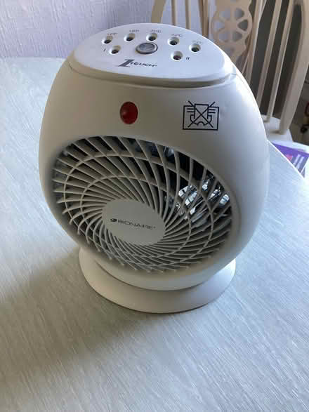 Photo of free Electric fan heater (Seaside BN22) #1