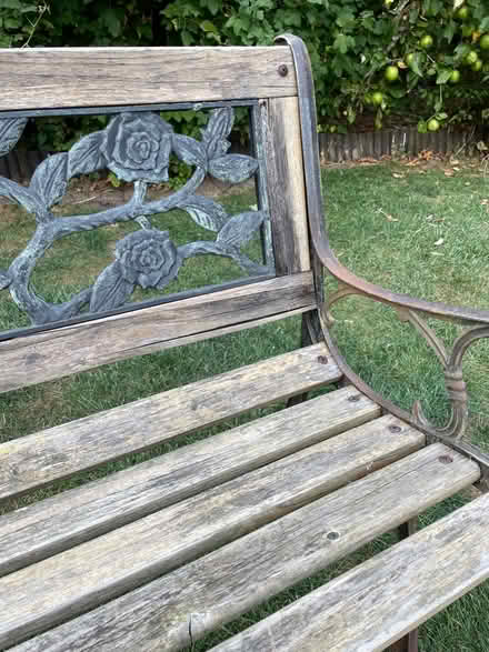 Photo of free Garden bench (Brickhill, Bedford) #3