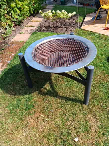 Photo of free Bbq / fire pit (Market Deeping CP) #2