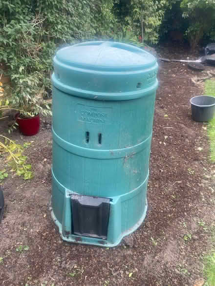 Photo of free Large compost bin (Cleadon Park NE34) #1